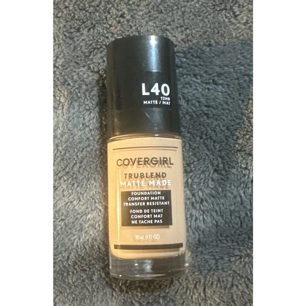 Covergirl Trublend Matte Made Foundation L40